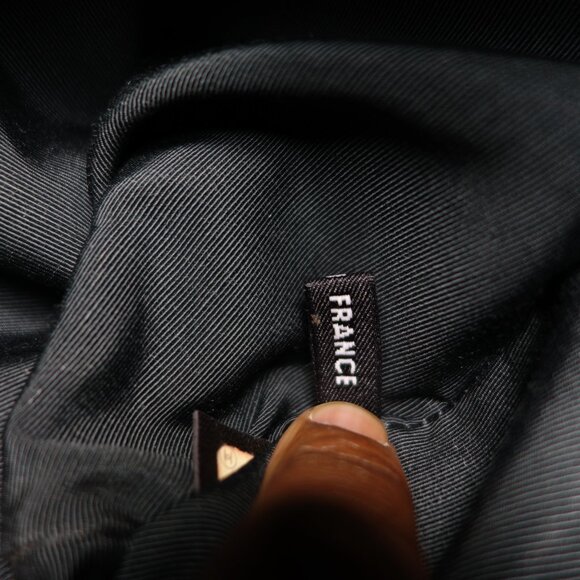 Vtg Chanel Satin Matelasse Clutch Handbag Made In France, Size 9.5 in x 11.75 in - Picture 7 of 16